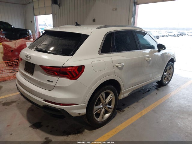 Продажа на аукционе авто 2022 Audi Q3 Premium Plus 45 Tfsi S Line Quattro Tiptronic, vin: WA1EECF37N1082010, номер лота: 44222382