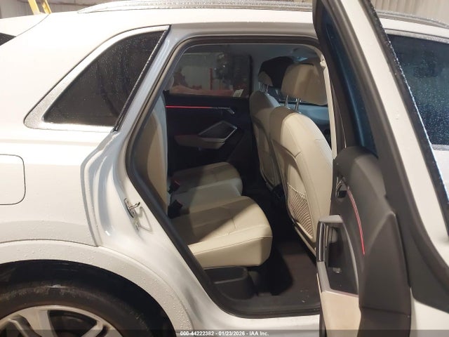 Продажа на аукционе авто 2022 Audi Q3 Premium Plus 45 Tfsi S Line Quattro Tiptronic, vin: WA1EECF37N1082010, номер лота: 44222382