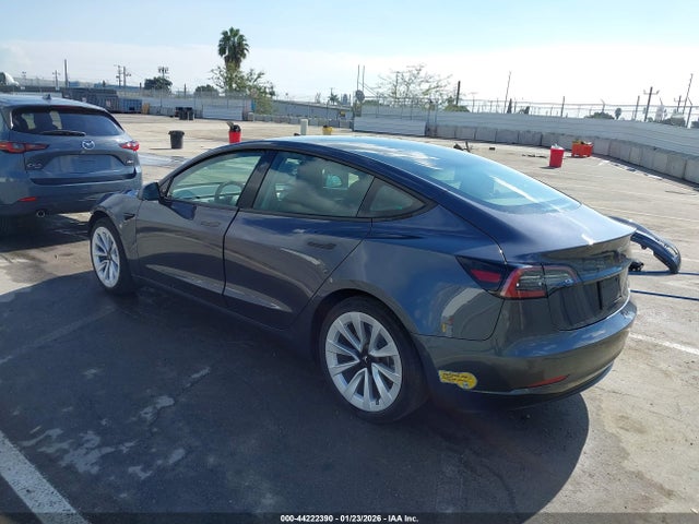 2022 TESLA MODEL 3 5YJ3E1EA2NF241329 Photo 2