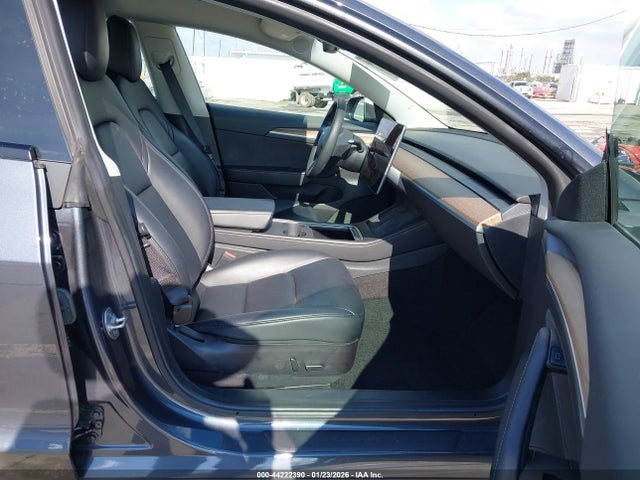 2022 TESLA MODEL 3 5YJ3E1EA2NF241329 Photo 4