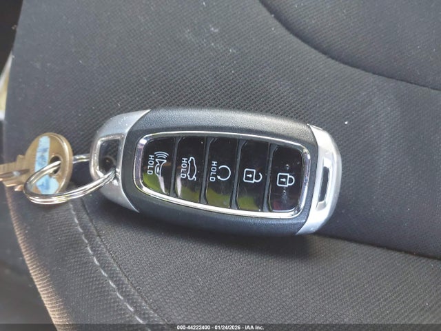 KMHLS4AG2PU462584 Hyundai ELANTRA SEL