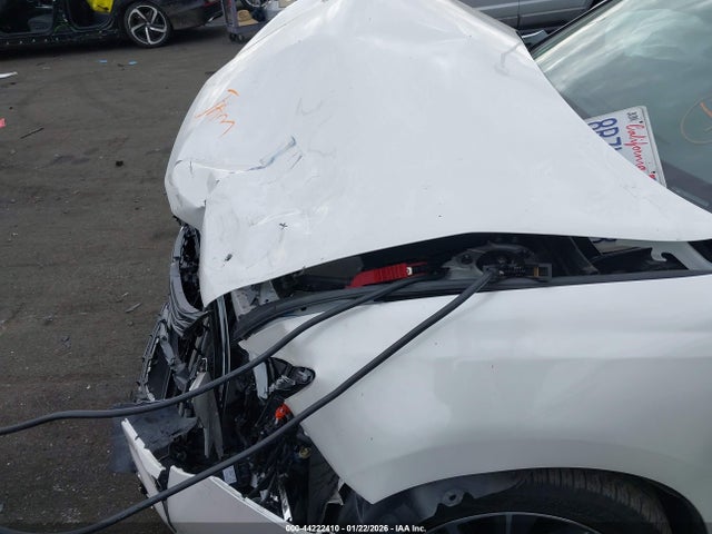 JTHBW1GG9H2146685 Lexus ES 300H