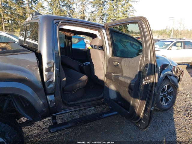 3TMCZ5AN0JM151526 Toyota Tacoma Trd Sport