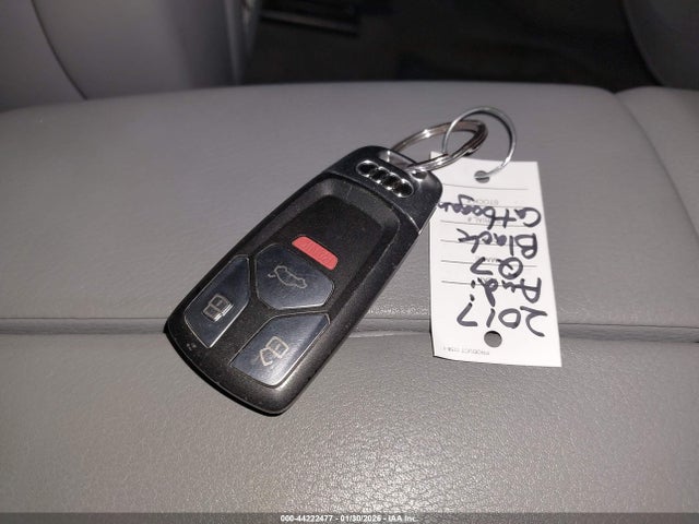 2017 AUDI Q7 WA1LAAF70HD028108 Photo 10