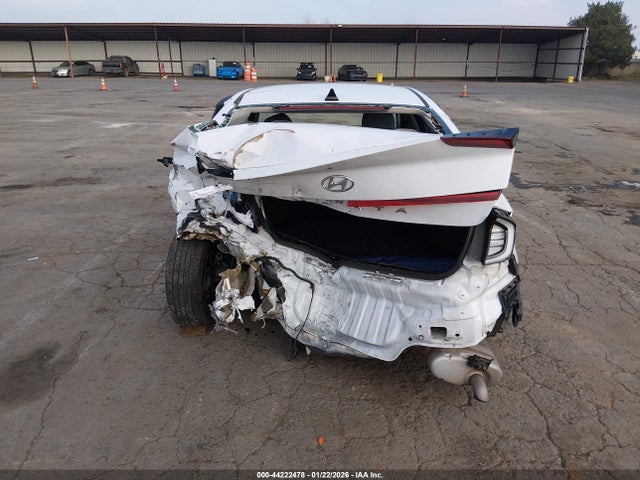 5NPEG4JA8LH014896 Hyundai SONATA SE