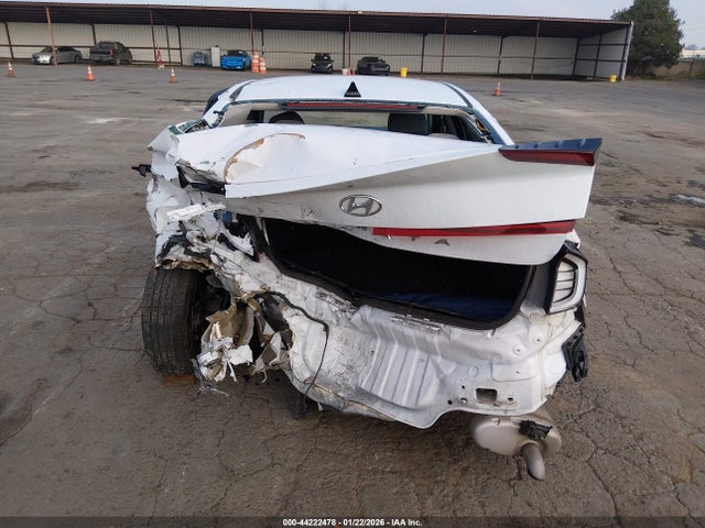 5NPEG4JA8LH014896 Hyundai SONATA SE
