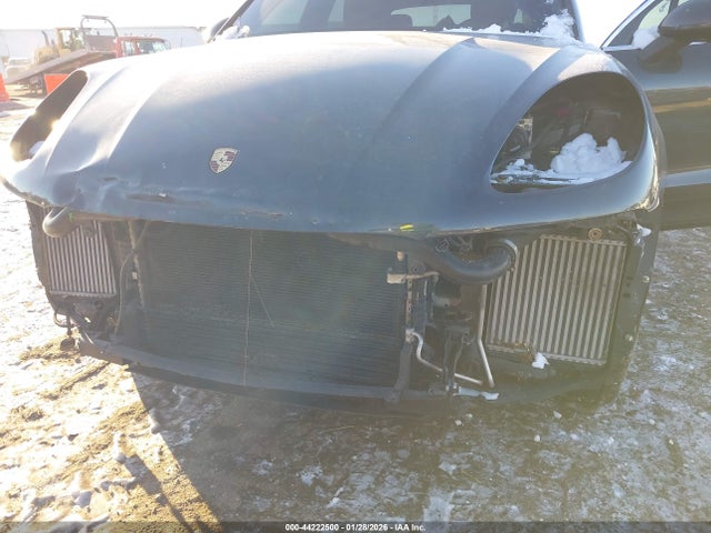 2018 PORSCHE MACAN WP1AB2A56JLB30898 Photo 5