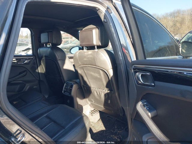 2018 PORSCHE MACAN WP1AB2A56JLB30898 Photo 7