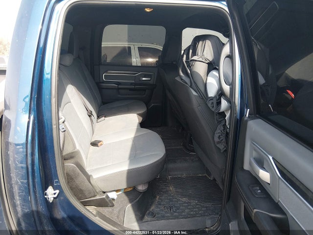 44222531 :رقم المزاد ، 3C6UR5DL4NG146338 vin ، 2022 Ram 2500 Lone Star  4x4 6'4 Box مزاد بيع