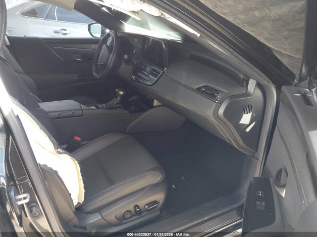 44222537 :رقم المزاد ، 58ADA1C16SU069817 vin ، 2025 Lexus Es 300h مزاد بيع