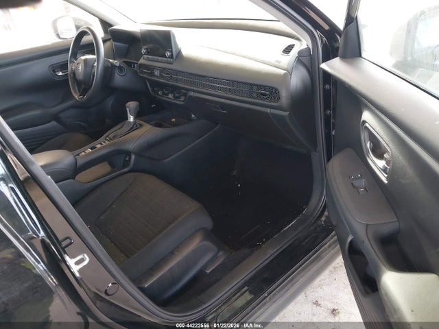 3CZRZ2H33PM748458 Honda Hr-v Awd Lx