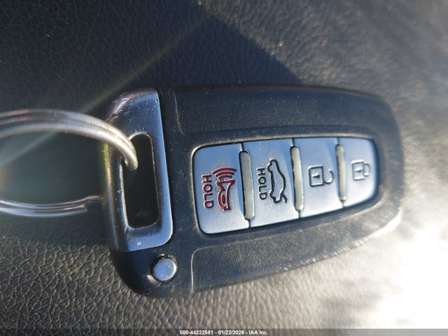 Продажа на аукционе авто 2013 Hyundai Sonata Se, vin: 5NPEC4AC9DH784944, номер лота: 44222581