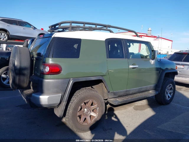 Toyota FJ Cruiser 2014 JTEBU4BF7EK177190 Image 13