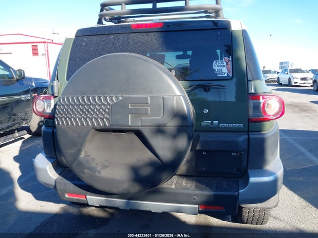 Toyota FJ Cruiser 2014 JTEBU4BF7EK177190 Image 16