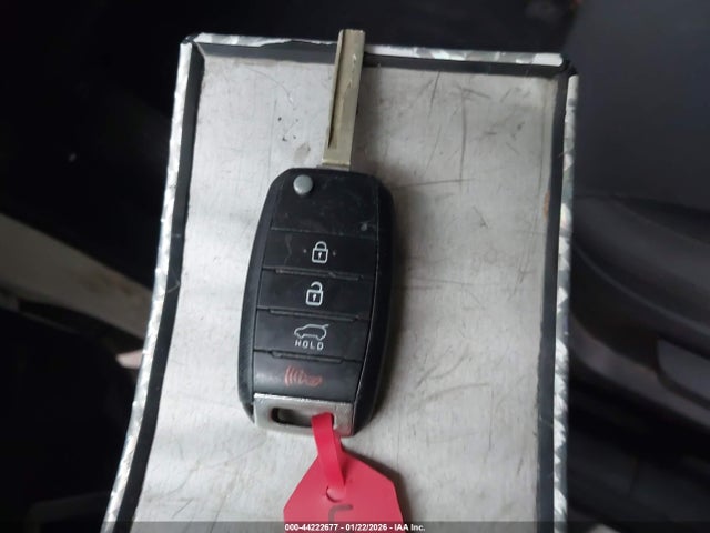 5XYPG4A38KG533544 KIA Sorento 2.4l Lx