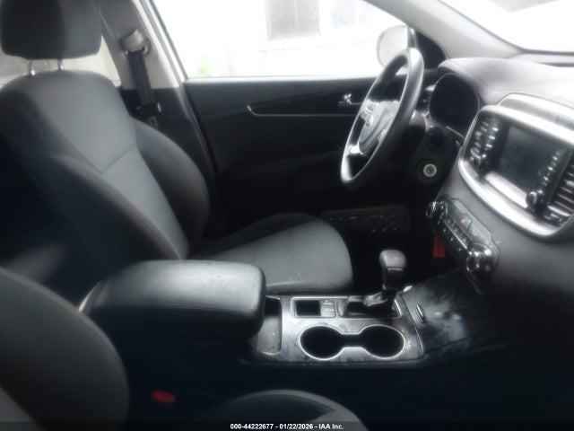 5XYPG4A38KG533544 KIA Sorento 2.4l Lx