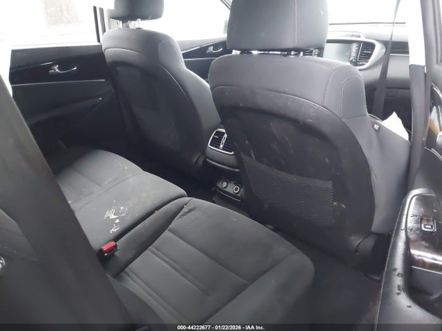 5XYPG4A38KG533544 KIA Sorento 2.4l Lx