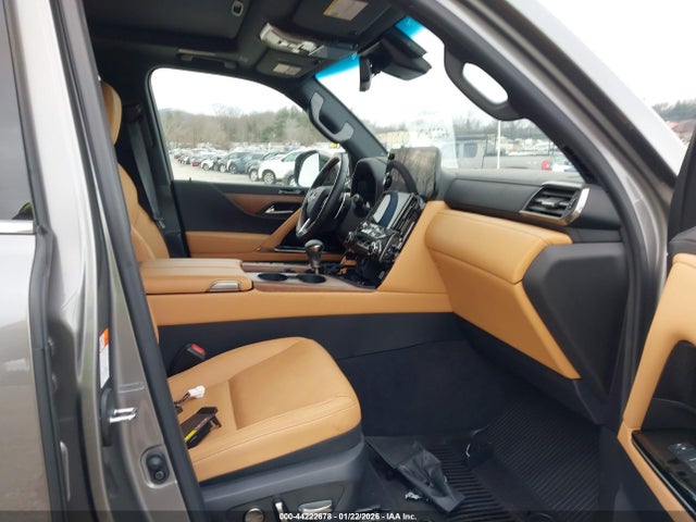 Lexus Lx 600 Luxury 2024 JTJGB7CX9R4059495 Image 5