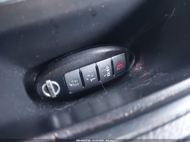 3N1AB7AP5KY275619 Nissan SENTRA SV