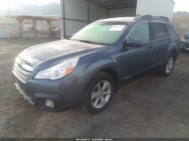 Subaru Outback 2.5i Premium 2014 4S4BRCCC5E3304822 Image 2