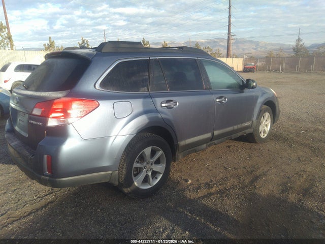 Subaru Outback 2.5i Premium 2014 4S4BRCCC5E3304822 Image 4
