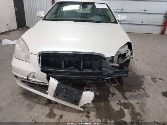 44222742 :رقم المزاد ، 1G4HC5EM7BU123126 vin ، 2011 Buick Lucerne Cxl مزاد بيع