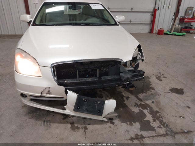 44222742 :رقم المزاد ، 1G4HC5EM7BU123126 vin ، 2011 Buick Lucerne Cxl مزاد بيع