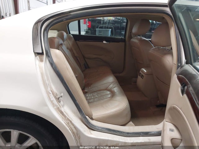 44222742 :رقم المزاد ، 1G4HC5EM7BU123126 vin ، 2011 Buick Lucerne Cxl مزاد بيع