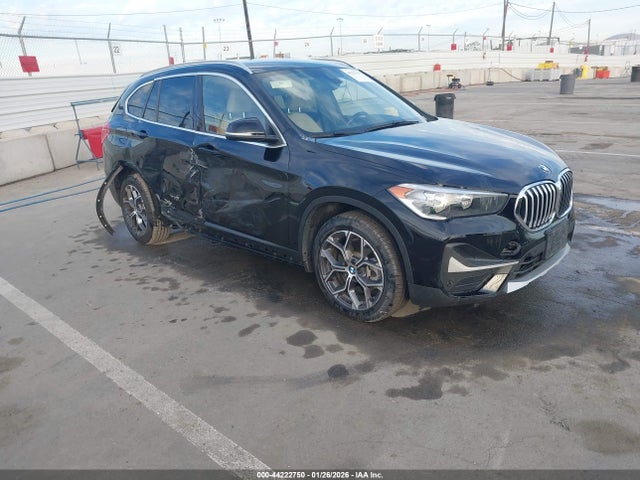 2021 BMW X1 WBXJG7C03M5S12004 Photo 0