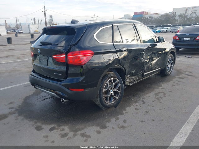 2021 BMW X1 WBXJG7C03M5S12004 Photo 3