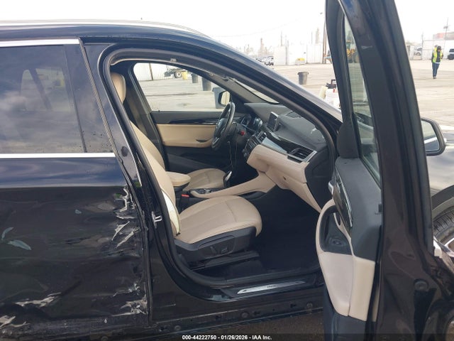 2021 BMW X1 WBXJG7C03M5S12004 Photo 4