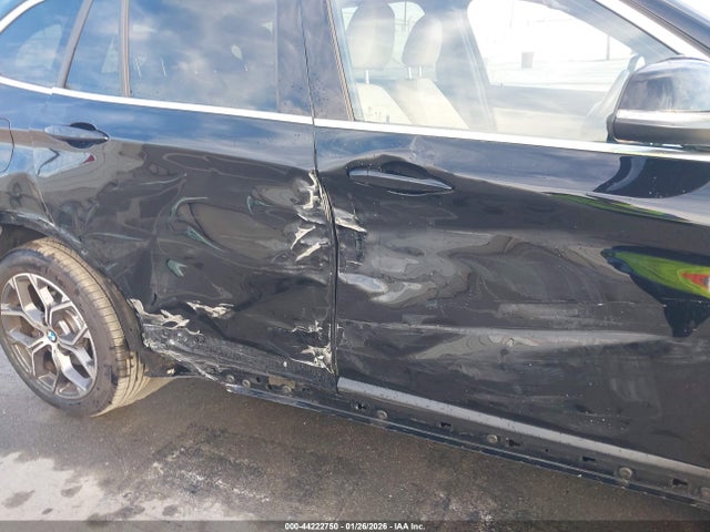 2021 BMW X1 WBXJG7C03M5S12004 Photo 5