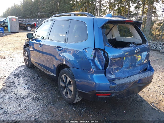 2017 SUBARU FORESTER JF2SJAGC4HH565569 Photo 2