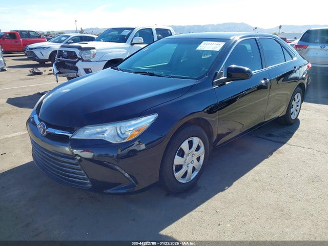 Toyota CAMRY LE 2017 4T1BF1FKXHU700386 Image 2