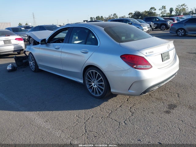 55SWF4JB2GU106895 Mercedes-Benz C 300 Sport