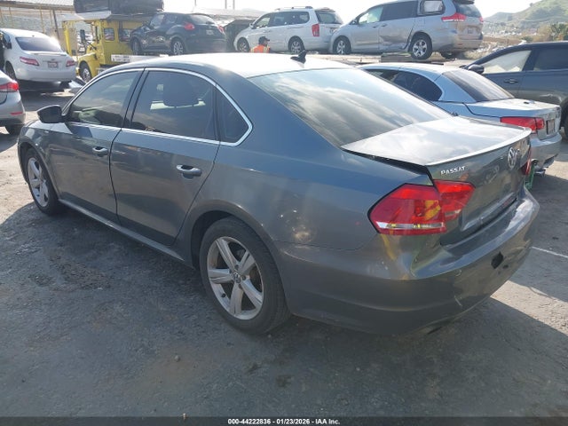 Volkswagen Passat 1.8t Wolfsburg Edition 2014 1VWAT7A37EC024487 Image 3