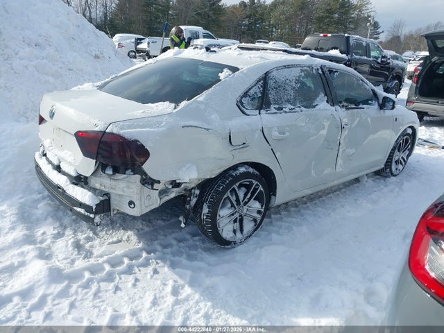 Volkswagen Passat 1.8t Wolfsburg Edition 2015 1VWAT7A36FC056090 Image 4