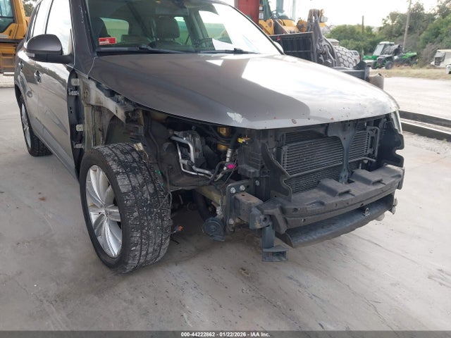 Продаж на аукціоні авто 2010 Volkswagen Tiguan Sel, vin: WVGAV9AXXAW511232, номер лоту: 44222862
