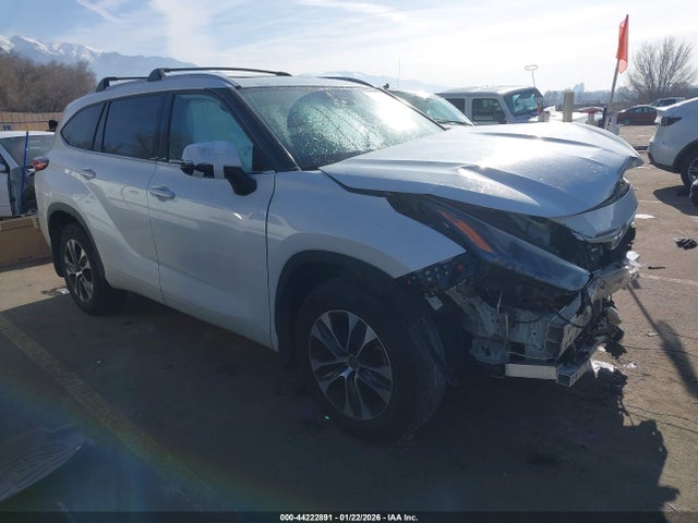 2022 TOYOTA HIGHLANDER 5TDHZRAH7NS091709 Photo 0