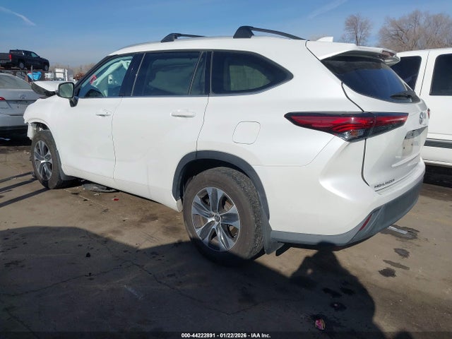 2022 TOYOTA HIGHLANDER 5TDHZRAH7NS091709 Photo 2