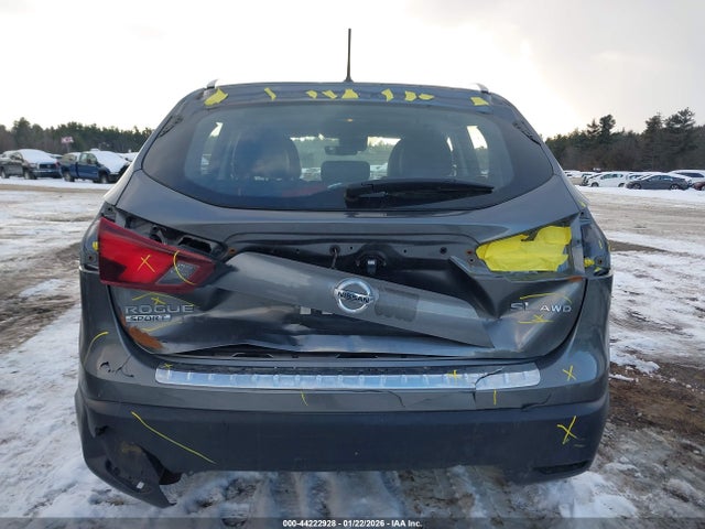 JN1BJ1CR1HW132959 Nissan Rogue Sport Sl