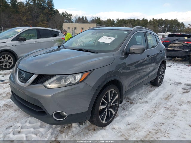 JN1BJ1CR1HW132959 Nissan Rogue Sport Sl