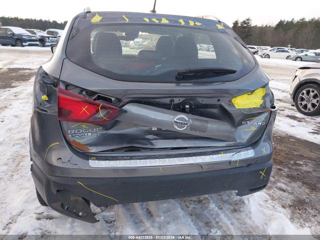 JN1BJ1CR1HW132959 Nissan Rogue Sport Sl