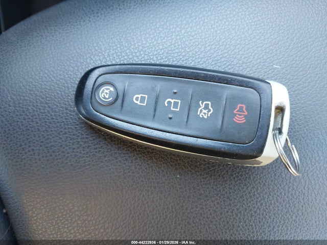 1FMCU9HD9KUC30513 Ford ESCAPE SEL