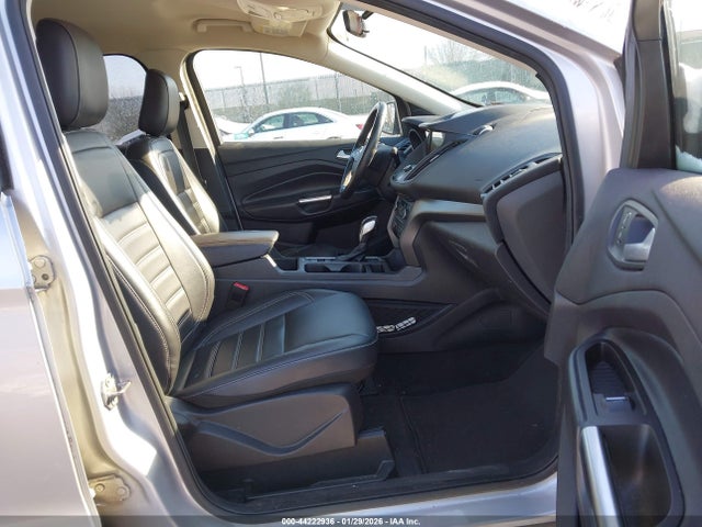 1FMCU9HD9KUC30513 Ford ESCAPE SEL