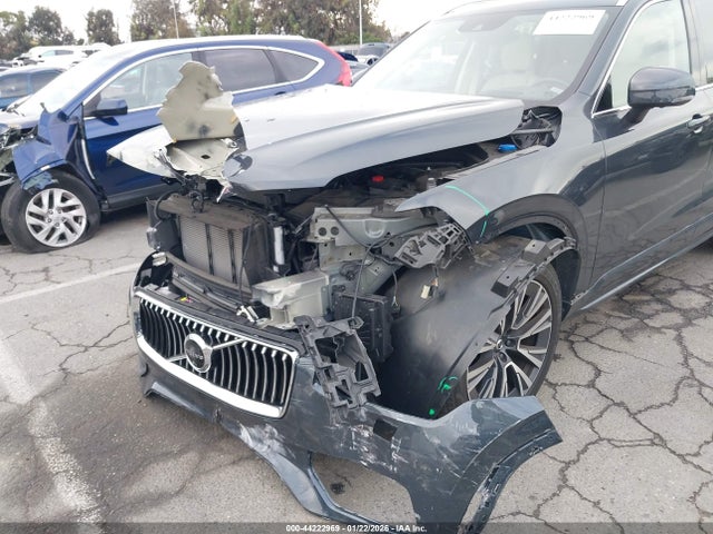 YV4102PK8N1783980 Volvo Xc90 T5 Momentum 7 Passenger