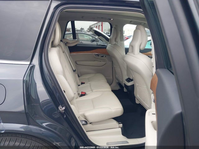 YV4102PK8N1783980 Volvo Xc90 T5 Momentum 7 Passenger
