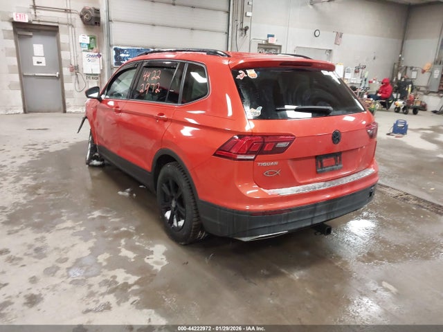 2019 Volkswagen Tiguan 2.0t S მანქანა იყიდება აუქციონზე, vin: 3VV1B7AX3KM085047, აუქციონის ნომერი: 44222972