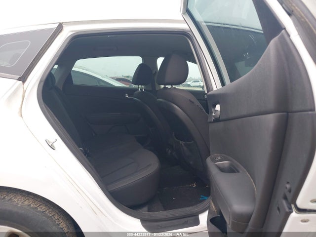 5XXGT4L34GG119911 KIA Optima Lx