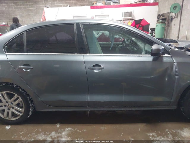 Продаж на аукціоні авто 2017 Volkswagen Jetta 1.4t S, vin: 3VW2B7AJ5HM221666, номер лоту: 44223038